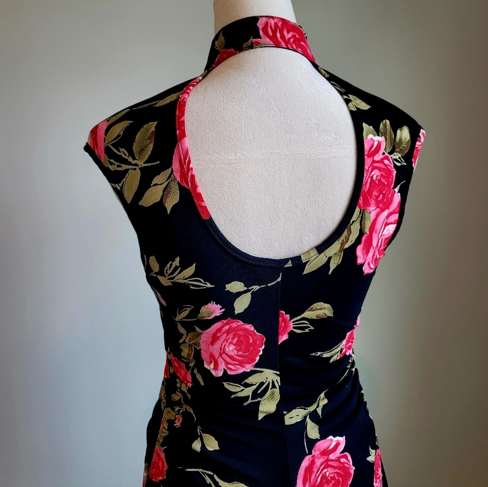 NWOT Guess Collection Mid-Length Dress Black W/Roses Print Asymmetrical Front M - Picture 4 of 8